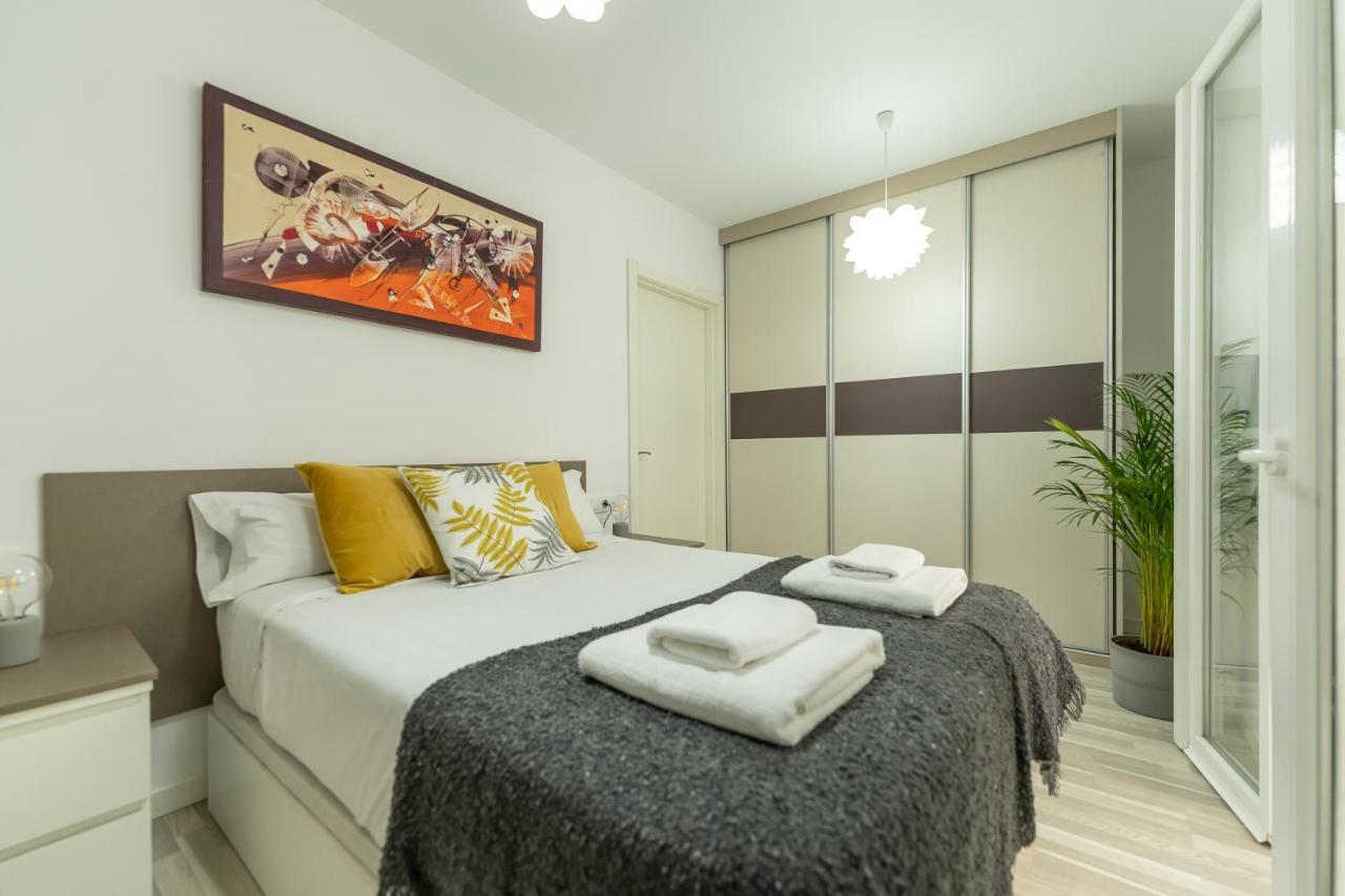 Cormelana Plaza Apartment โอโกรูญา ภายนอก รูปภาพ